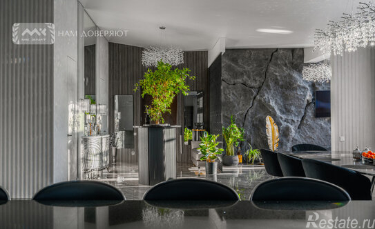 Продажа 7-комн квартиры на вторичном рынке улица Чайковского,  д. 61