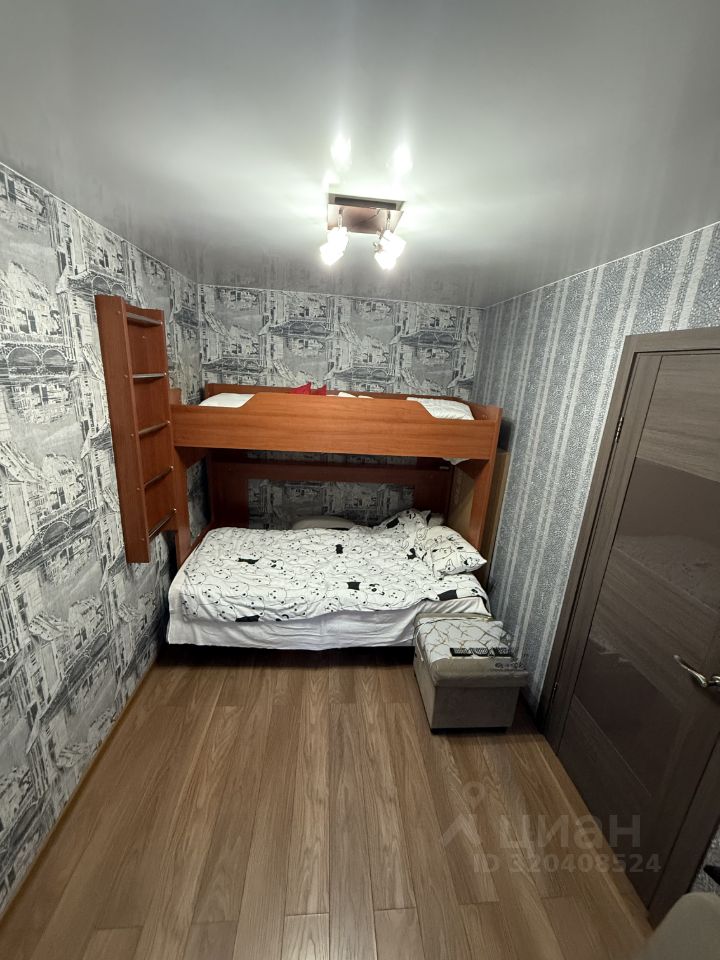 Продажа 2-комн квартиры на вторичном рынке Восточный мкр, Звенигород, улица Полевая,  д. 21