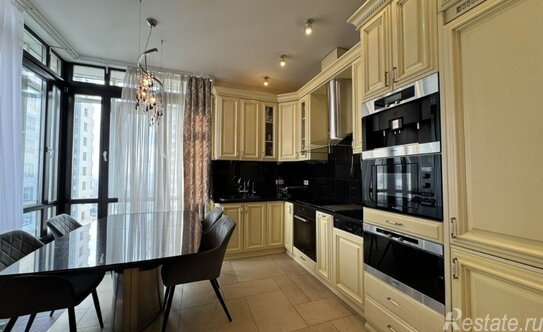 Продажа 4-комн квартиры на вторичном рынке ул Мосфильмовская,  д. 70,  к. 3