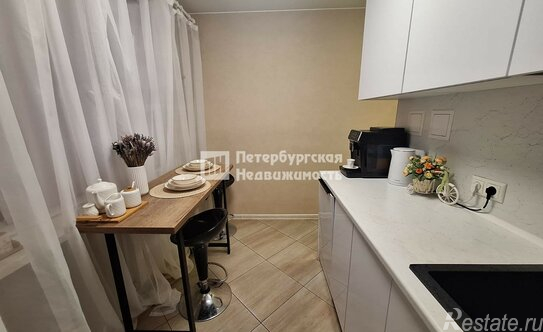 Продажа 2-комн квартиры на вторичном рынке ул Шелгунова,  д. 28