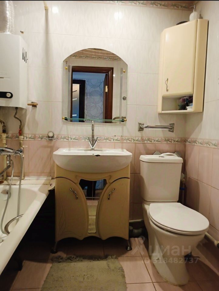 Продажа 2-комн квартиры на вторичном рынке Бассейная улица, 1