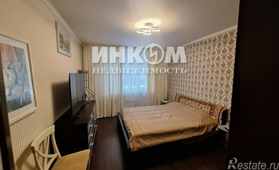 Продажа 4-комн квартиры на вторичном рынке улица Барышиха,  д. 17