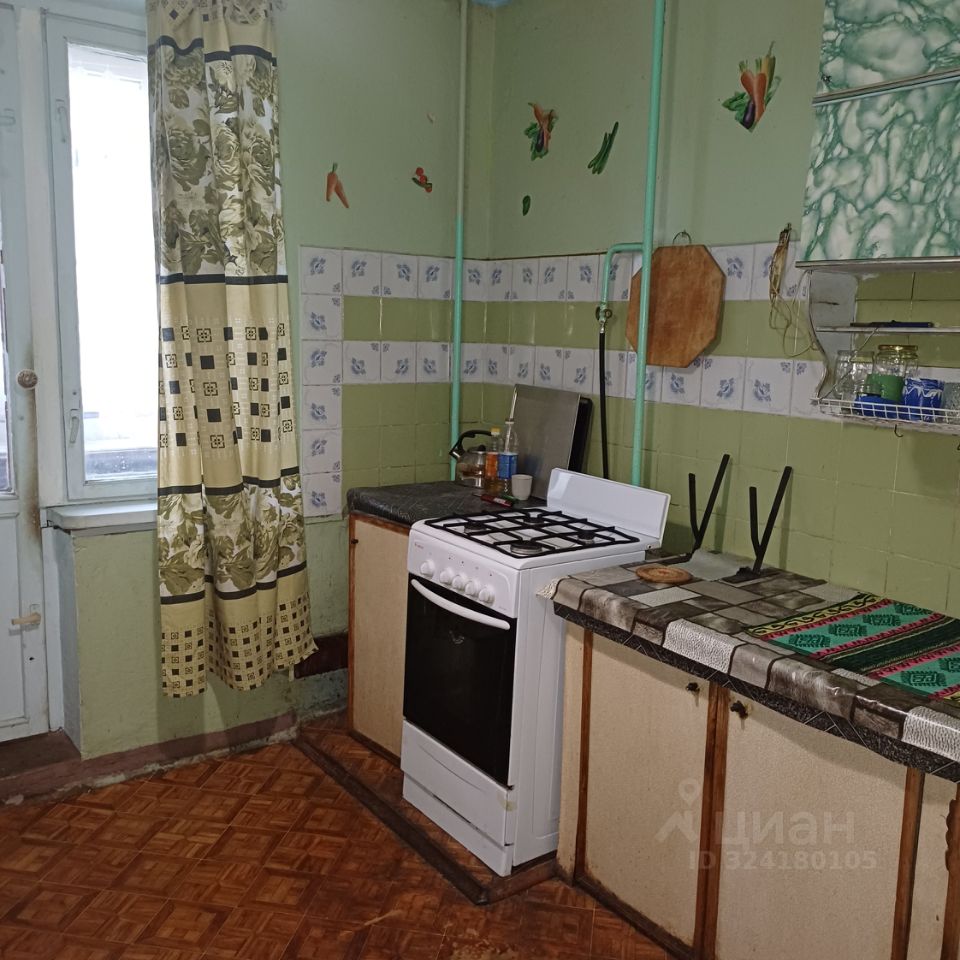 Аренда 1-комн квартиры на вторичном рынке Тосно г., проспект Ленина,  д. 15