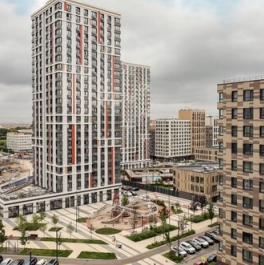 Продажа 4-комн квартиры на вторичном рынке Котляковский 1-й пер,  д. 2А к2