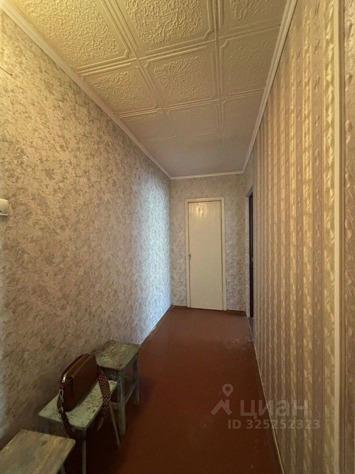 Продажа 2-комн квартиры на вторичном рынке пос. Аннино, улица 10-й Пятилетки, 1