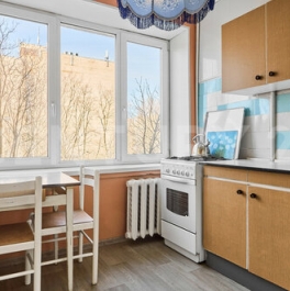 Продажа 1-комн квартиры на вторичном рынке ул Замшина,  д. 52,  к. 2