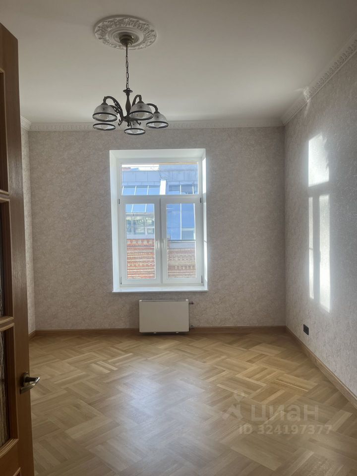 Продажа 3-комн квартиры на вторичном рынке Большая Пушкарская улица, 15