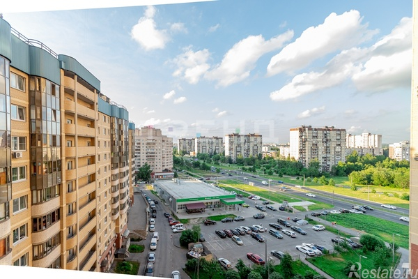 Продажа 2-комн квартиры на вторичном рынке Российский пр-кт,  д. 8