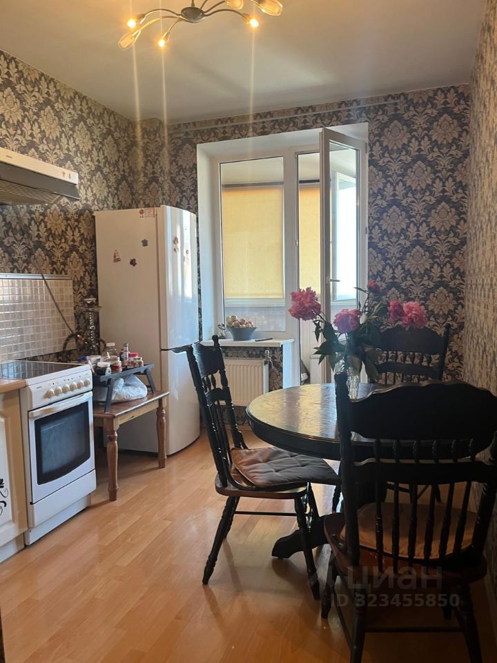 Продажа 1-комн квартиры на вторичном рынке Химки, улица Зои Космодемьянской, 6