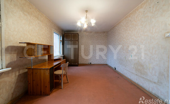 Продажа 3-комн квартиры на вторичном рынке Маршала Казакова ул,  д. 28,  к. 3