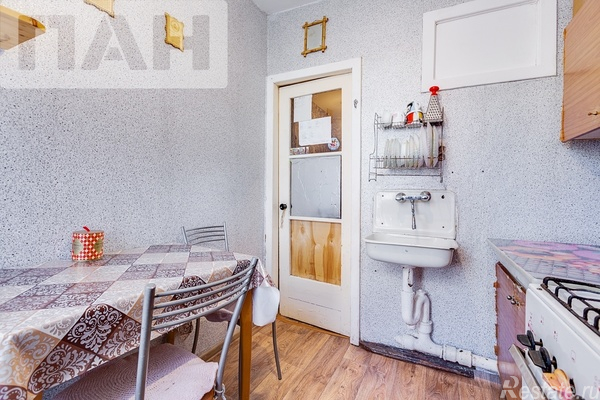 Продажа 1-комн квартиры на вторичном рынке Кронштадт, Мануильского ул,  д. 9