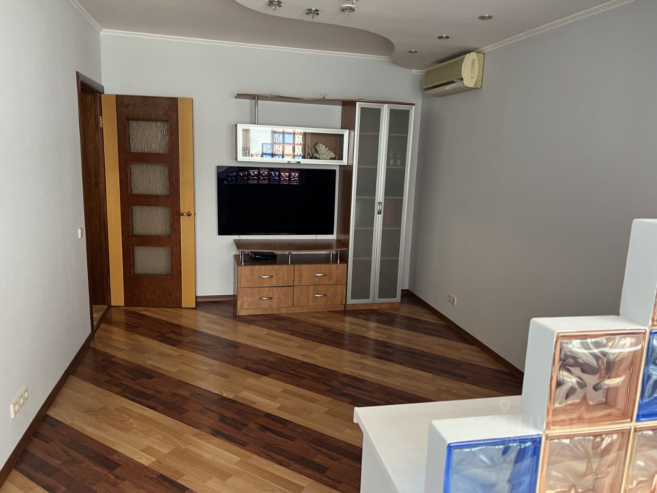 Продажа 2-комн квартиры на вторичном рынке улица Полины Осипенко, 20К1