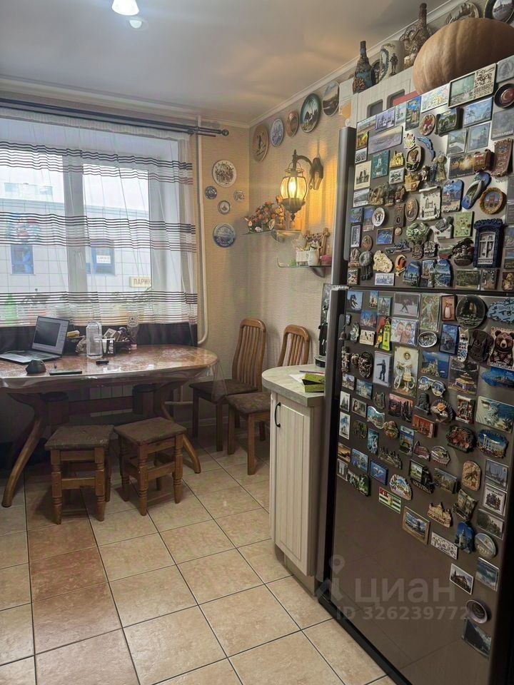 Продажа 4-комн квартиры на вторичном рынке Чехов, улица Полиграфистов, 11В