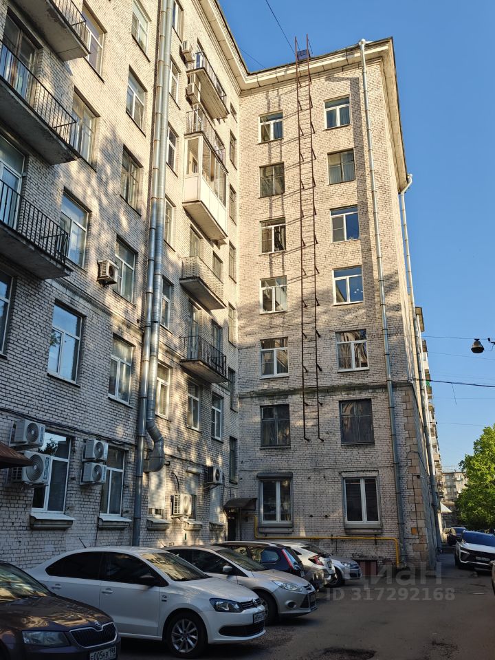 Продажа 3-комн квартиры на вторичном рынке Московский проспект, 197