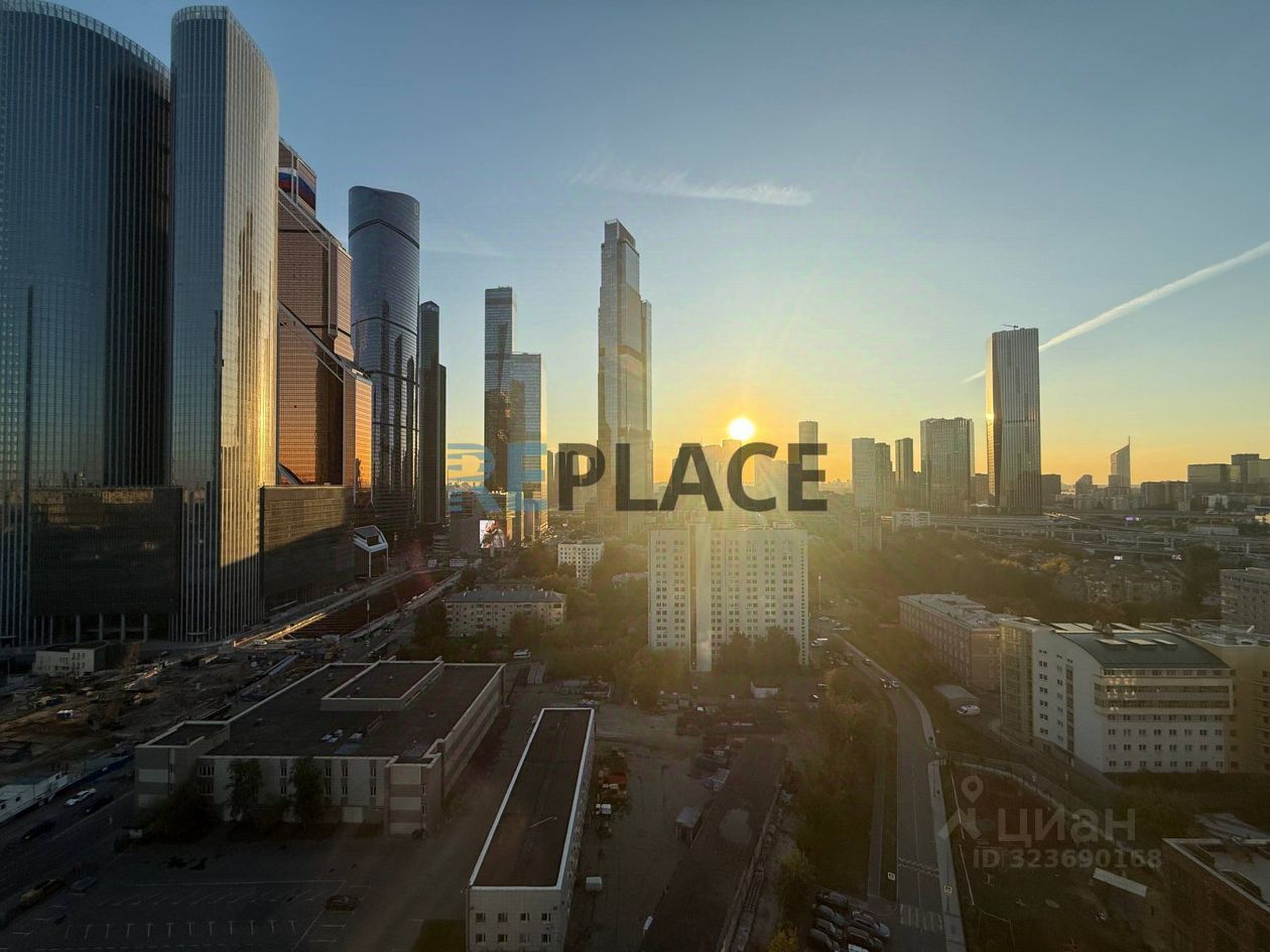 Продажа 4-комн квартиры на вторичном рынке Мантулинская улица, 9к5