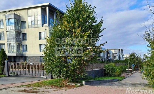 Продажа 2-комн квартиры на вторичном рынке Петергофское ш,  д. 45