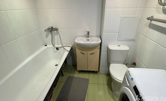 Продажа 1-комн квартиры на вторичном рынке Подольск, Осенний проезд,  д. 3