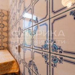 Продажа 2-комн квартиры на вторичном рынке Космонавтов пр-кт,  д. 19,  к. 3