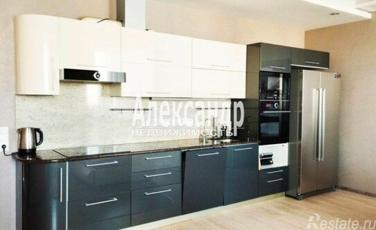 Продажа 3-комн квартиры на вторичном рынке Комендантский пр-кт,  д. 53,  к. 1