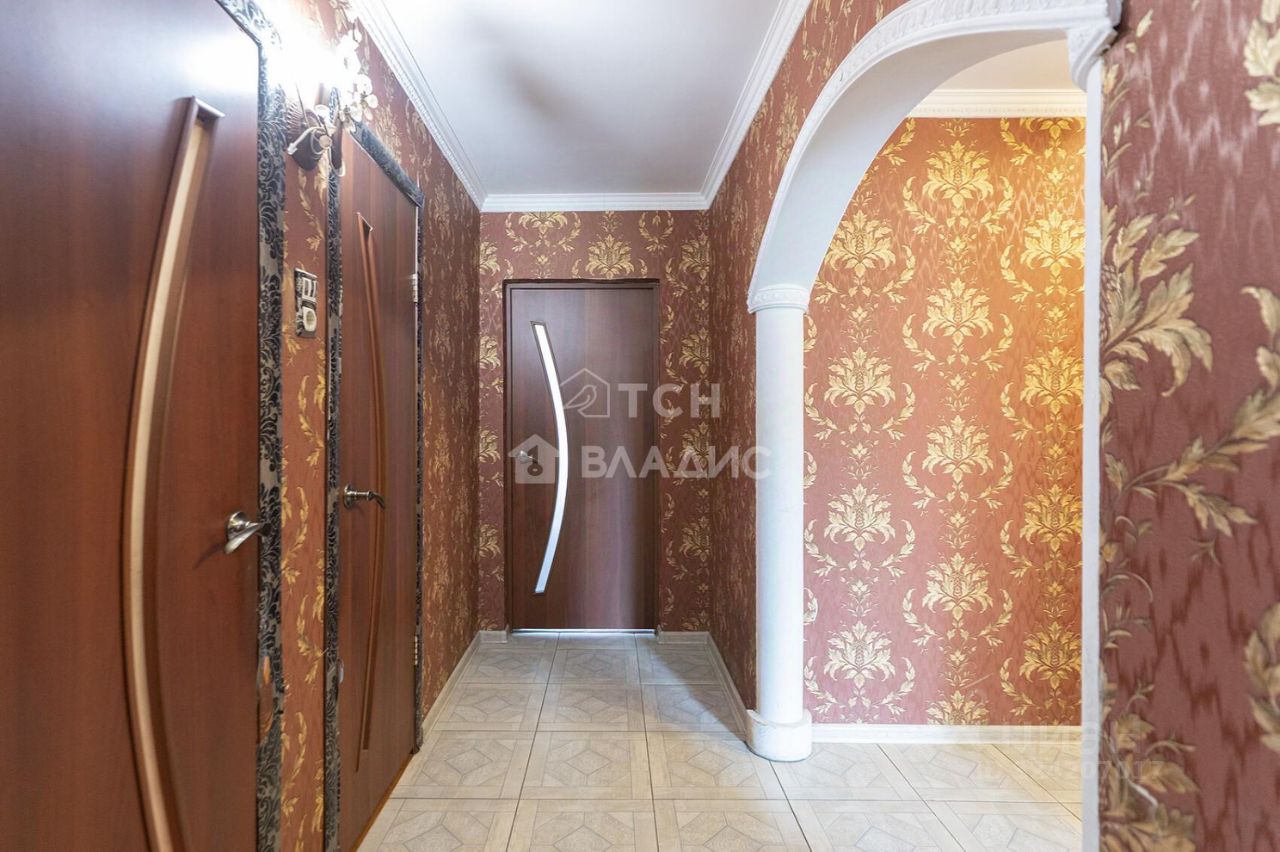 Продажа 2-комн квартиры на вторичном рынке Лесной пгт, улица Советская, 3Вк2