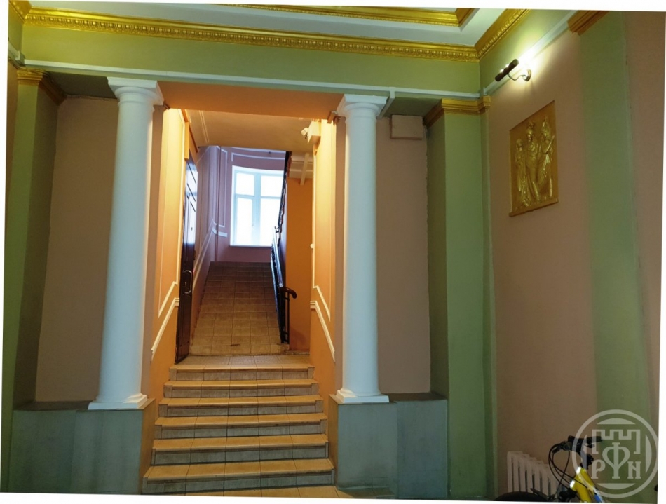 Продажа 6-комн квартиры на вторичном рынке Большая Пушкарская ул. ,  д. 39