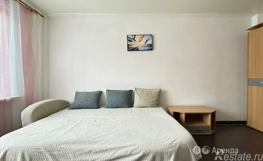 Аренда 2-комн квартиры на вторичном рынке Бухарестская ул,  д. 15