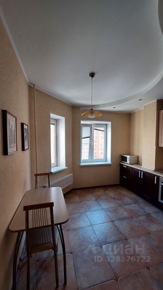 Продажа 2-комн квартиры на вторичном рынке Апрелевка, улица Цветочная Аллея, 11