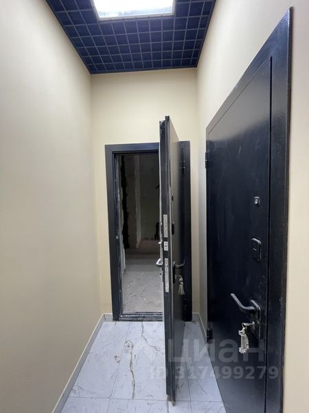 Продажа студии улица Зои и Александра Космодемьянских, 36А