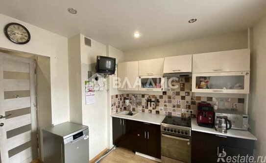 Продажа 1-комн квартиры на вторичном рынке ул Десантников,  д. 14