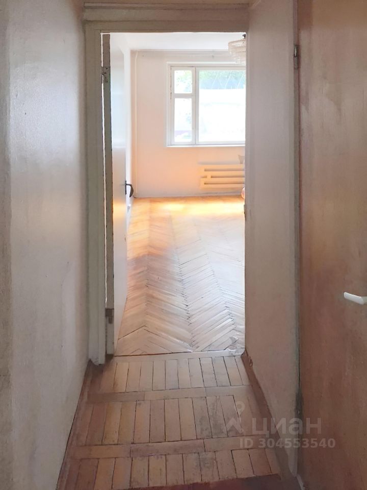 Продажа 2-комн квартиры на вторичном рынке Королев, проспект Космонавтов, 8В