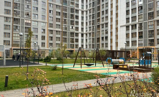 Продажа 3-комн квартиры на вторичном рынке Лазоревый проезд,  д. 1