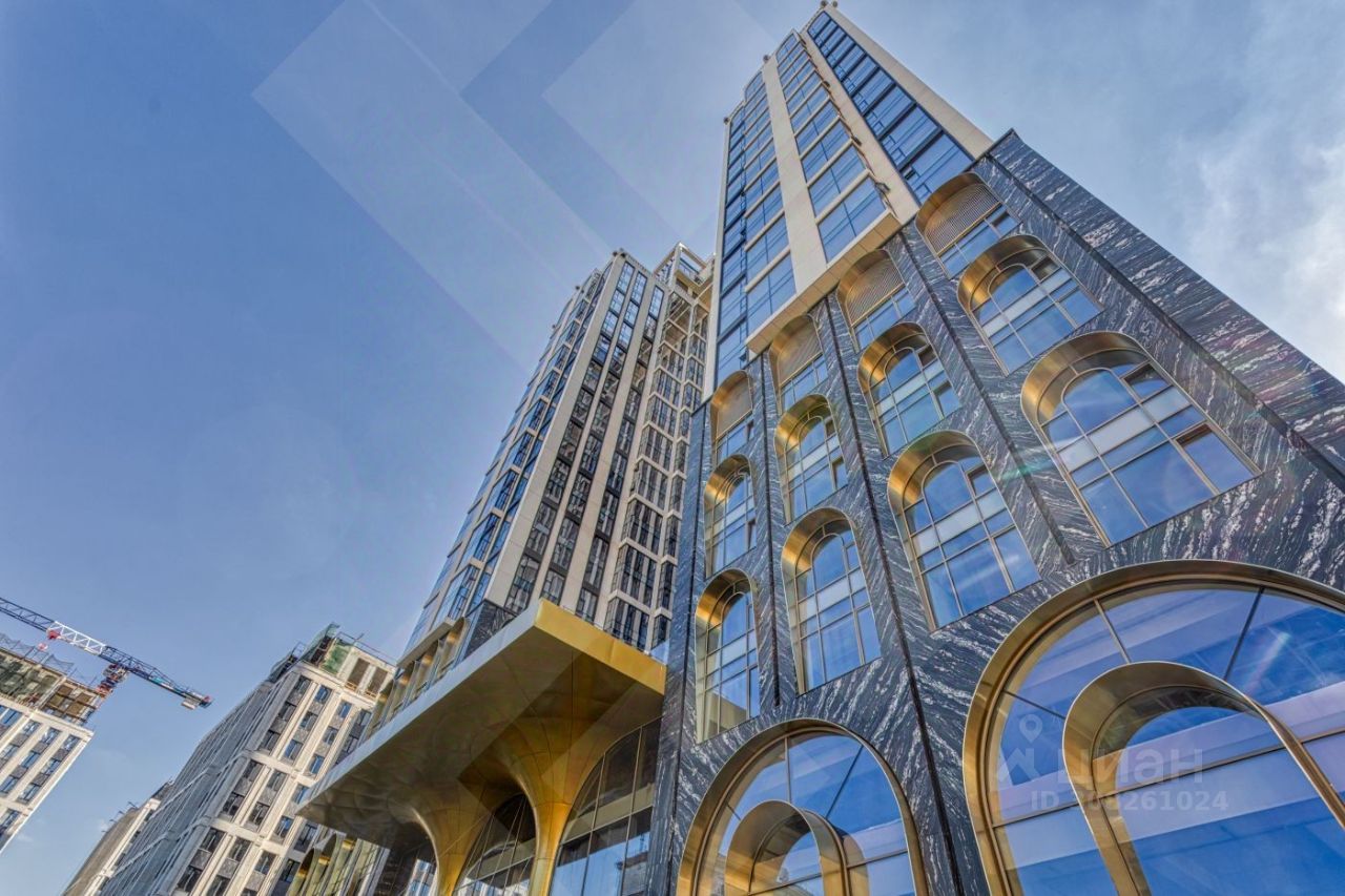 Продажа 3-комн квартиры на вторичном рынке Поклонная улица, 9