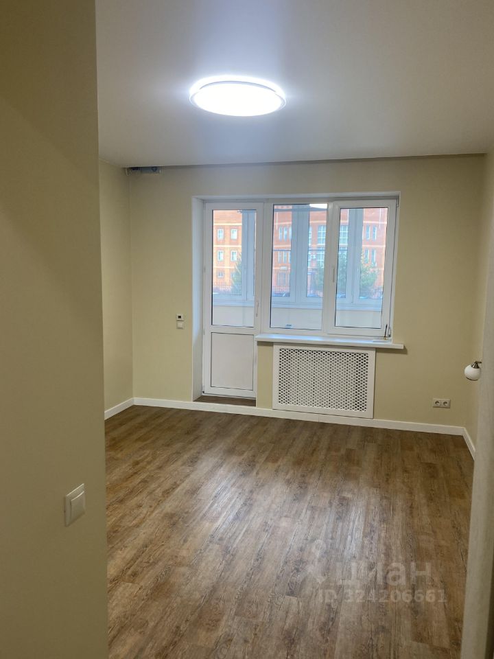 Аренда 3-комн квартиры на вторичном рынке Одинцово, улица Триумфальная, 12