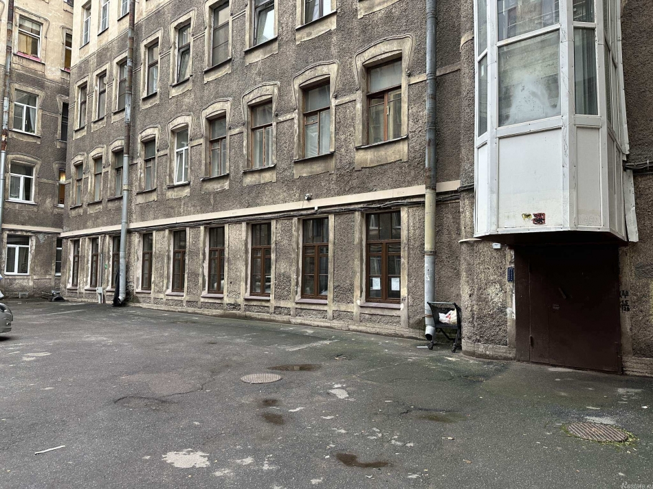 Продажа 4-комн квартиры на вторичном рынке Реки Фонтанки набережная,  д. 96