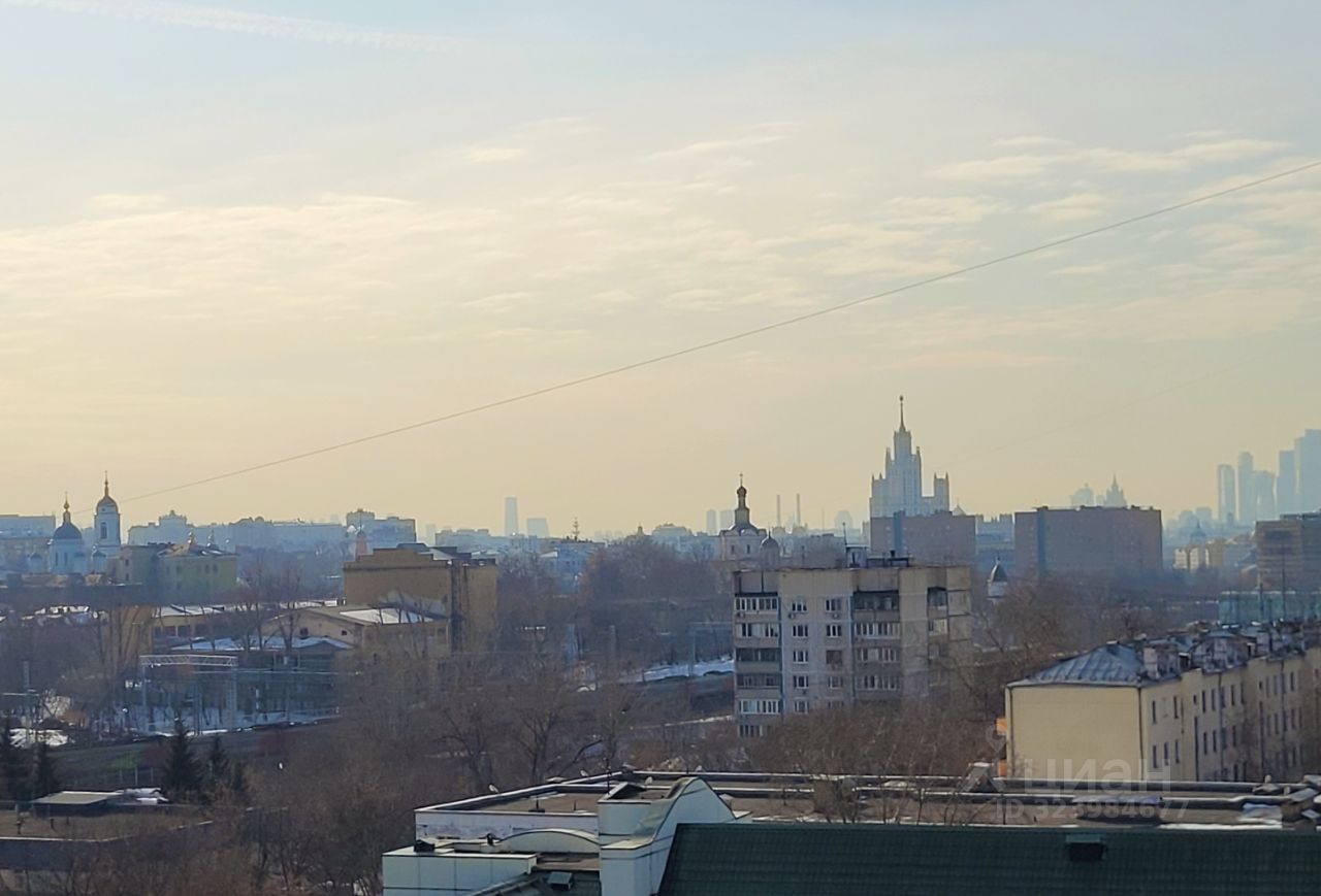 Продажа 2-комн квартиры на вторичном рынке Золоторожский проезд, 3