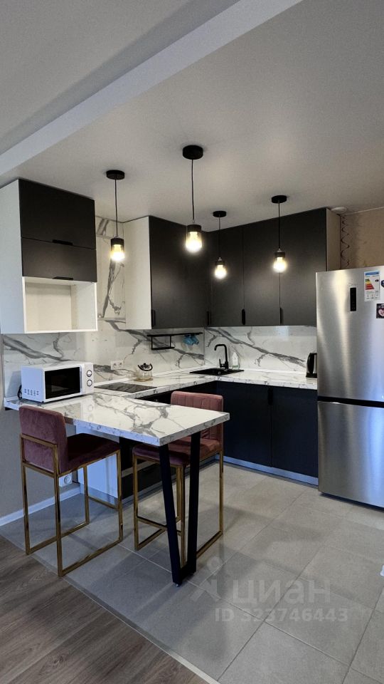 Аренда 2-комн квартиры на вторичном рынке улица Михайлова, 30Ак6