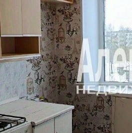 Продажа 1-комн квартиры на вторичном рынке пос. Мга, проспект Комсомольский, 64