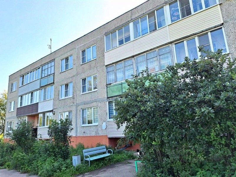 Продажа 3-комн квартиры на вторичном рынке пос. Проводник, улица Новая, 17