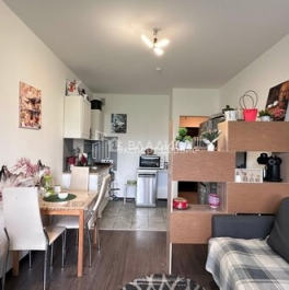 Продажа 1-комн квартиры на вторичном рынке Бугры, ул Шекспира,  д. 5