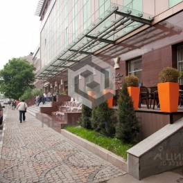 Продажа торгового помещения Ленинская Слобода ул,  д. 19