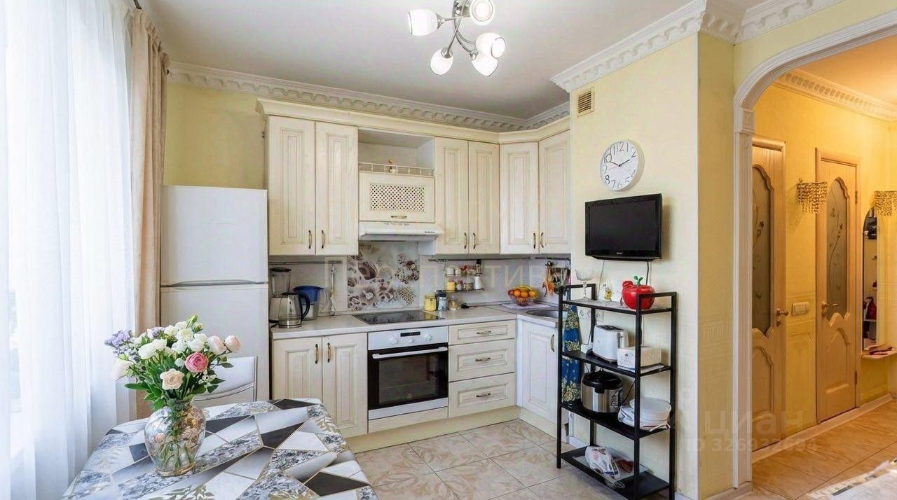 Продажа 3-комн квартиры на вторичном рынке улица Генерала Кузнецова, 18К2