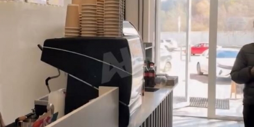 Отдельное здание Коктебельская ул,  д. 2