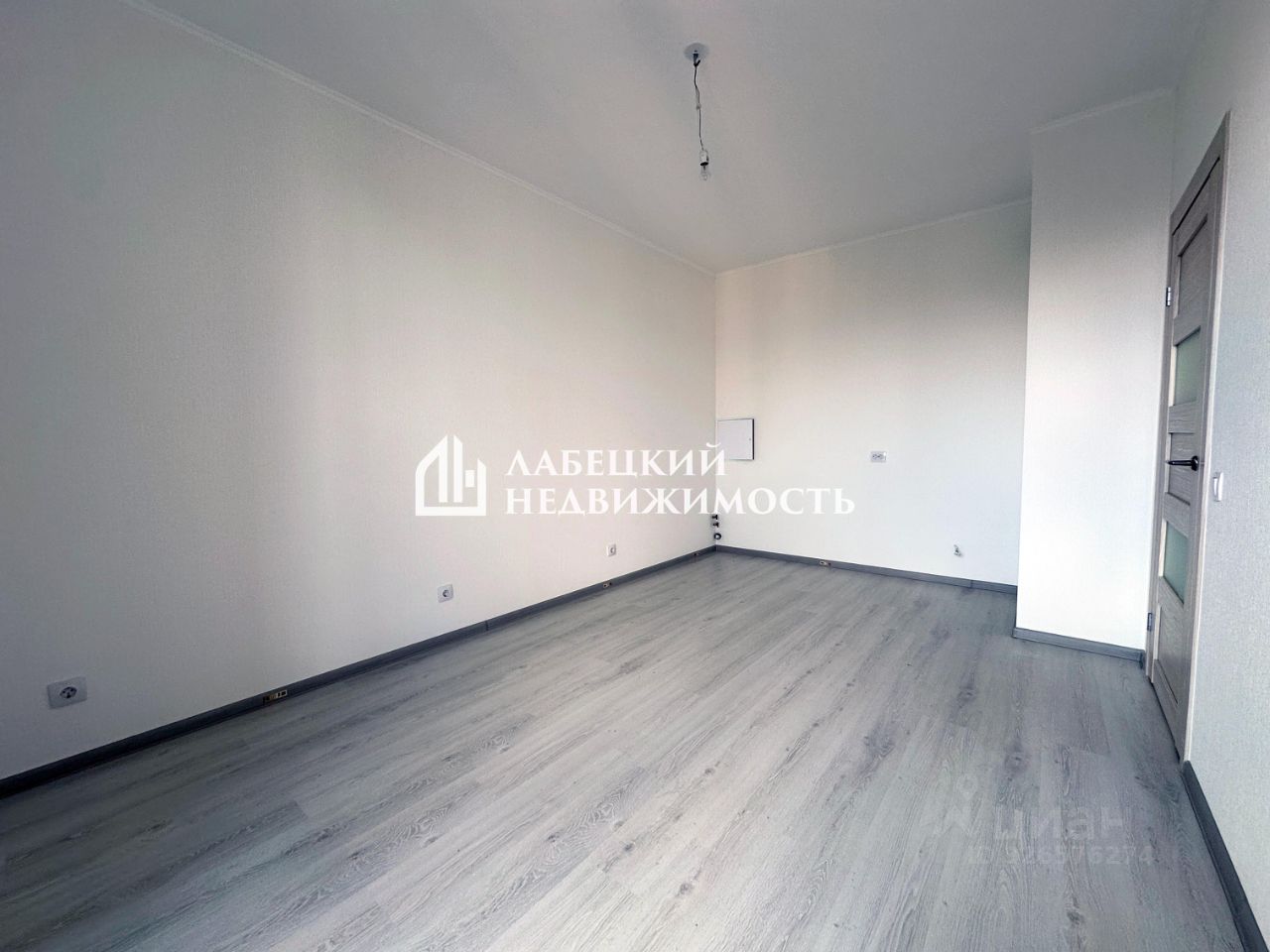 Продажа 1-комн квартиры на вторичном рынке аллея Арцеуловская, 15
