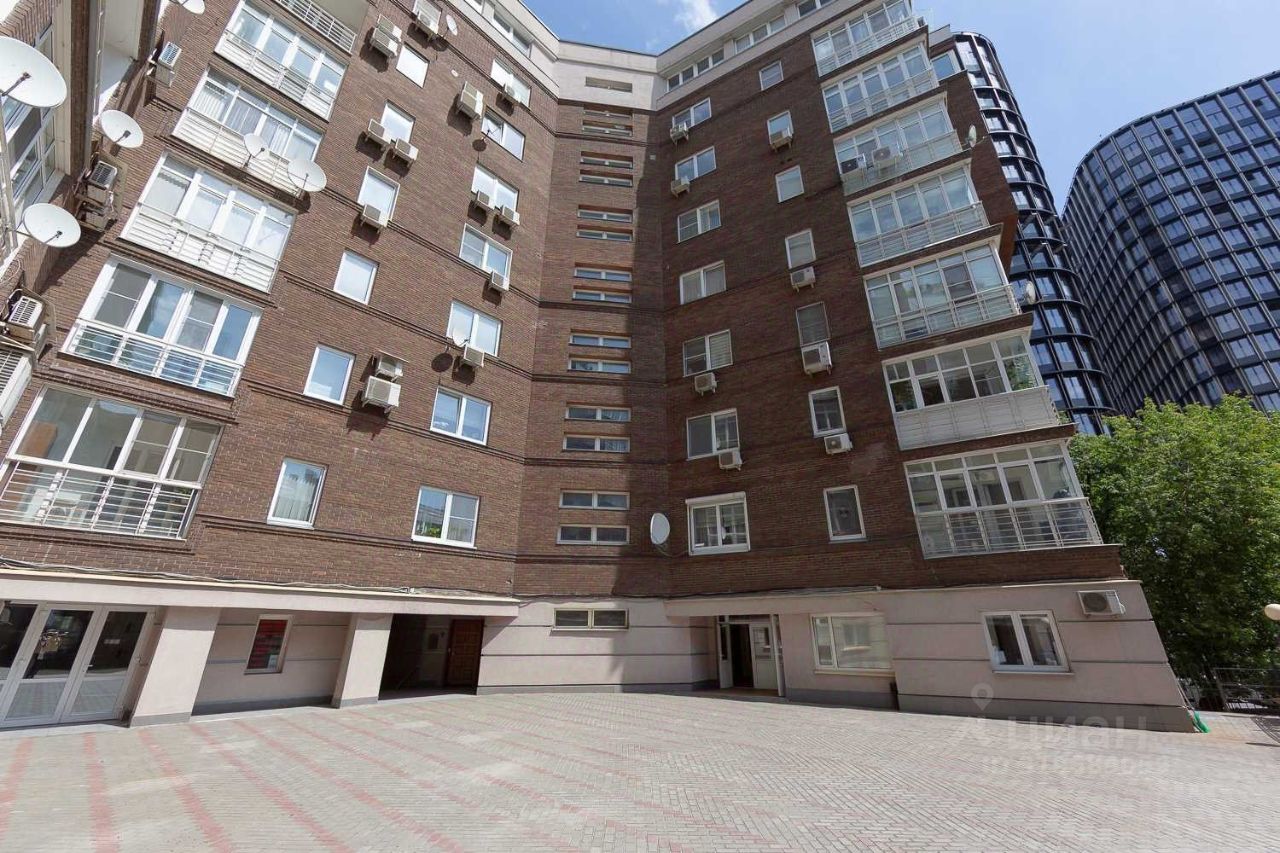 Продажа 4-комн квартиры на вторичном рынке улица Красная Пресня, 7