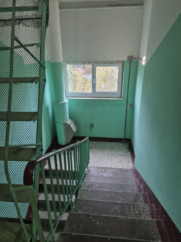 Продажа 3-комн квартиры на вторичном рынке Саянская улица, 15К3