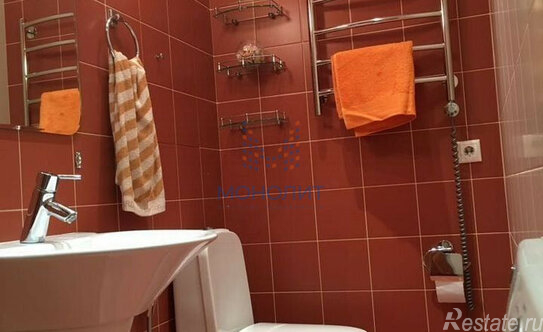 Продажа 4-комн квартиры на вторичном рынке Производственная улица,  д. 2