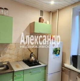 Продажа 2-комн квартиры на вторичном рынке Кириши, ул Мира,  д. 18