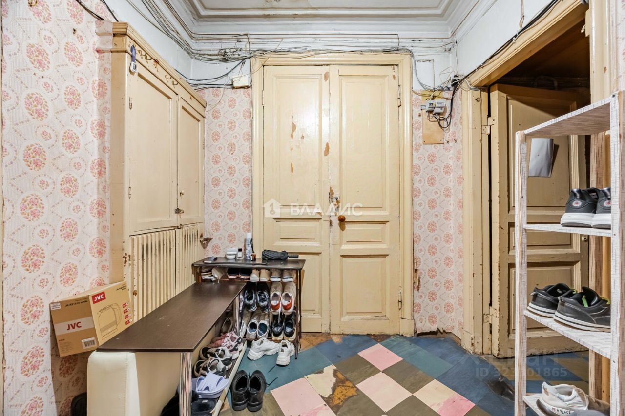 Продажа 4-комн квартиры на вторичном рынке Боровая улица, 3