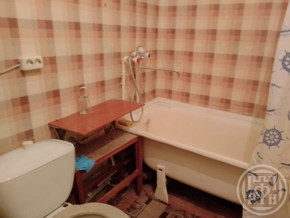 Продажа 2-комн квартиры на вторичном рынке Ям-Тесово дер., Центральная ул. ,  д. 5