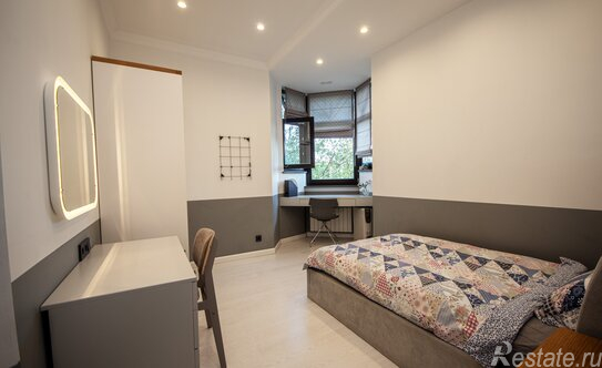 Продажа 2-комн квартиры на вторичном рынке Горная улица,  д. 22